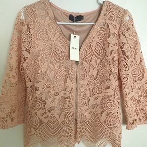 Temt Pink Lace Top with 3/4 Sleeves